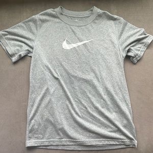 Kids M Nike Dri-Fit Grey T-Shirt